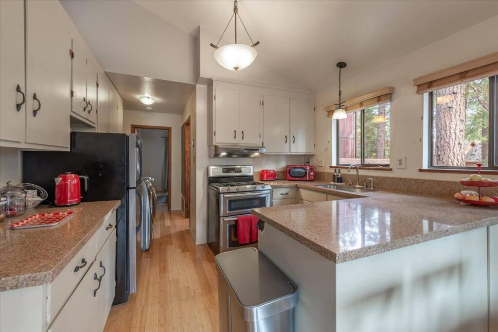 Cozy Pet-Friendly Cabin W Fenced-In Yard Close To Slopes Beach Town Carnelian Bay Kültér fotó